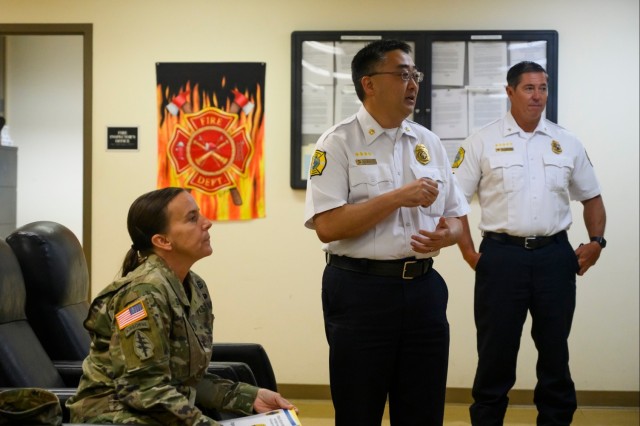 Garrison Commander Gets First-Hand Look at Fed Fire Mission During 90-Day Assessment