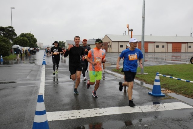 Running festival in Yokohama fosters camaraderie among US, Japanese competitors