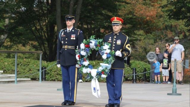 US Army Explosive Ordnance Disposal Officers Take Time to Honor Fallen EOD Heroes