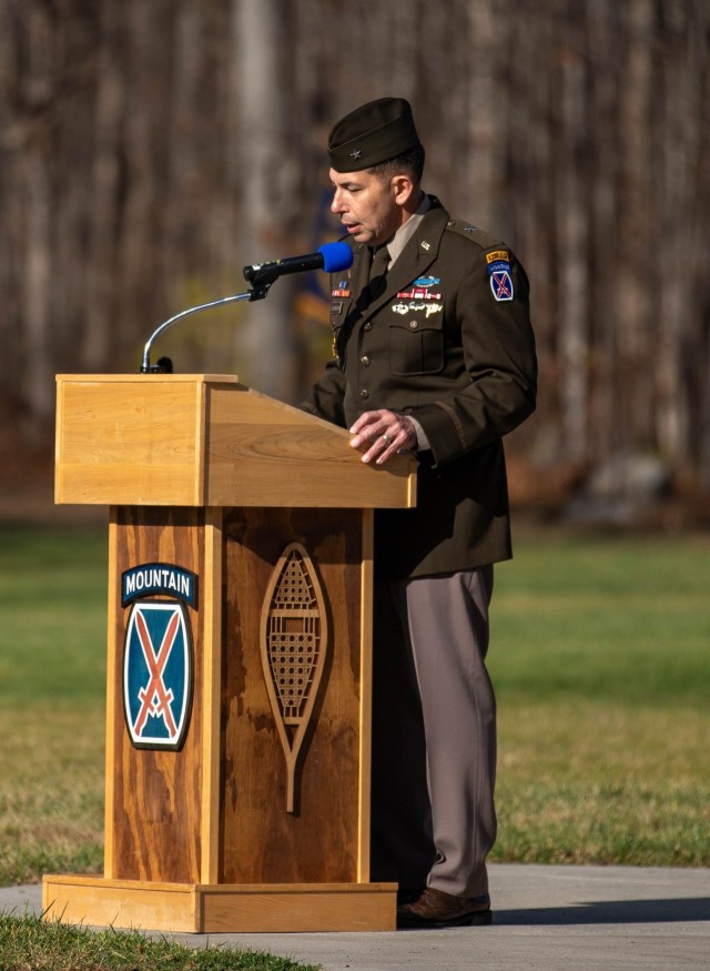 10th Mountain Division Honors Veteran&#39;s Day with Wreath Laying Ceremony