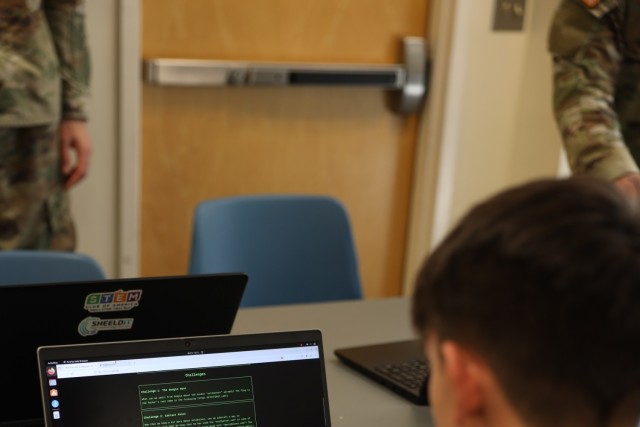 Hackathon IV – A cyber and computer challenge event for young people 05