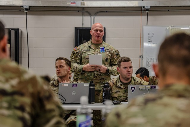 Army Advisors Participate in Leader Training Program