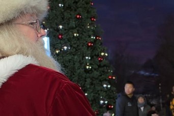 Fort Belvoir Families gather for Winterfest to kick off holiday season