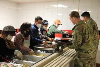 Volunteers prepare heartwarming meal for the Lunar New Year