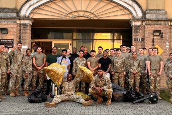 Barracks competition unites community for Soldiers