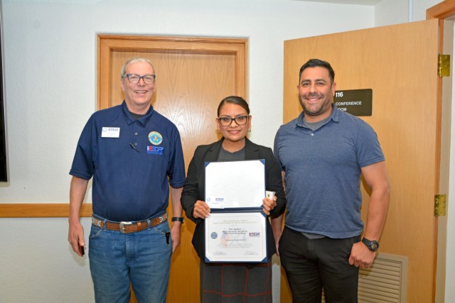 WSMR employee honored for supporting employee participation in the reserves