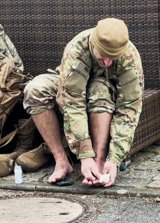 Soldiers honor POWs with 60-mile ‘Long March’ reenactment