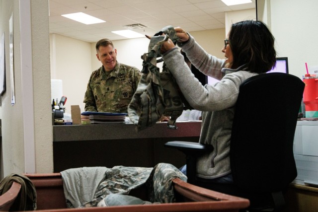 2-20th FAR Soldiers Participate in Army&#39;s New R2O Initiative