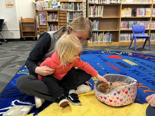 Guinea pig brings joy to JBLM’s junior readers