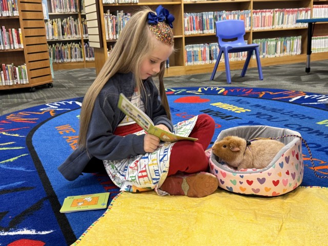 Guinea pig brings joy to JBLM’s junior readers