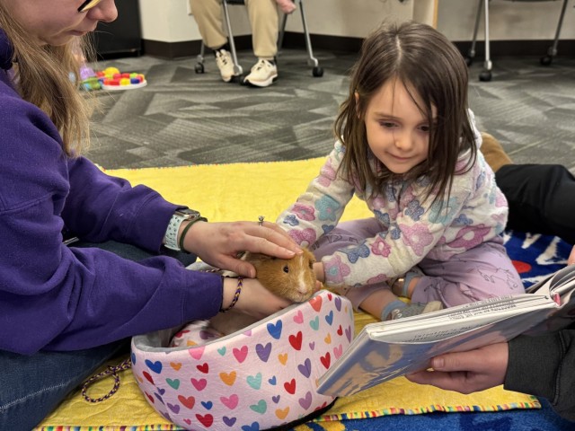 Guinea pig brings joy to JBLM’s junior readers