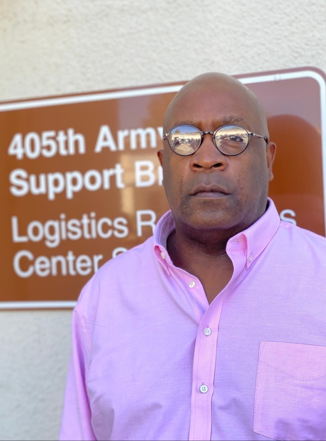 LRC Stuttgart employee steps up to assist USAG Poland with food program support to Soldiers