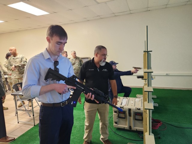 Fort Buchanan welcomes Puerto Rico&#39;s Congressman and Staff Delegation