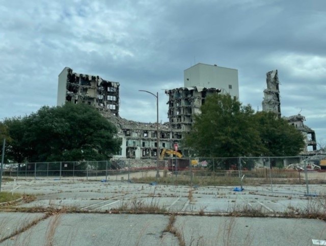 2024 11 19 Demolition of a building at the Martin Army Community Hospital facility