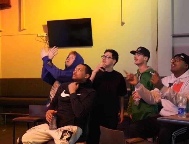 Big game night at Warrior Zone: a Slice of Home to Soldiers in Germany