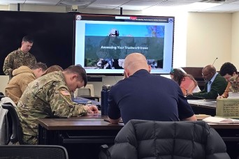 Center for Army Leadership ethicist leads training at Fort Leavenworth