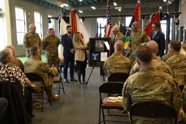 El nuevo centro de fitness de Fort Carson honra a los héroes de la Primera Guerra Mundial