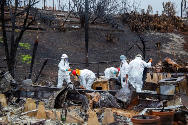 Soldiers Sort Through Harzardous Waste at Los Angeles Area