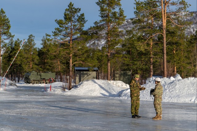 41st Field Artillery Brigade conducts arctic drivers training during Joint Viking 25 in Norway