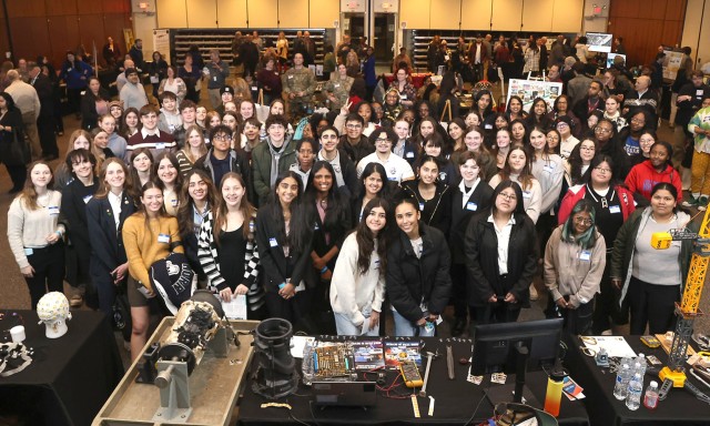 Teens learn of STEM career fields at U.S. Army event