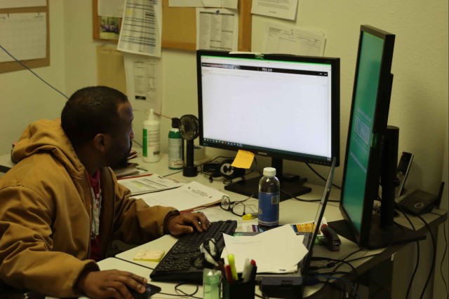 402nd AFSB’s employee named AMC/ASC employee of quarter