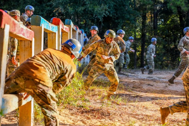 2022 10 25 Echo 2-54 OSUT Obstacle Course Training