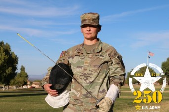 En garde! Soldier applies fencing skills to Army career
