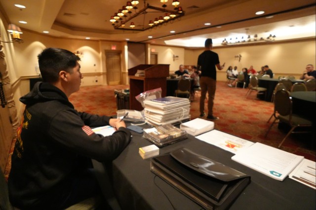 1st Armored Division Unit Focuses on Relationship Skills at Las Cruces Retreat
