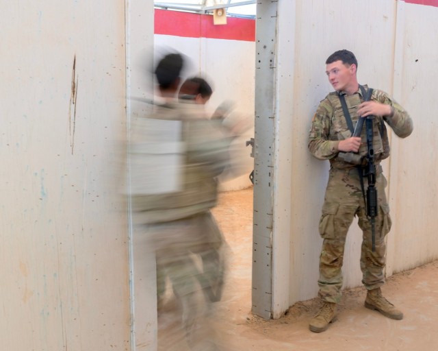 Bliss BOSS Soldiers ‘get down’ for Special Operations training