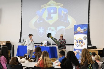 Yuma Proving Ground engineers talk rockets with the Gators
