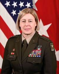  Lieutenant General Heidi J. Hoyle