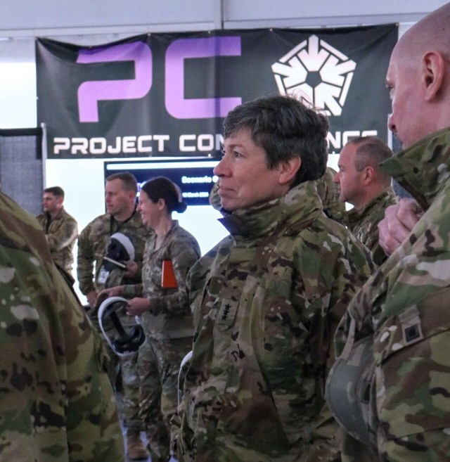 Army Cyber Command leaders get hands-on look at Project Convergence ...