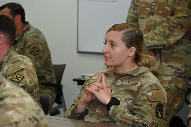 Medal of Honor recipient provides lessons on leadership at MEDCoE