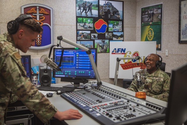 Command Sergeant Major of the Army Reserve visits Korea