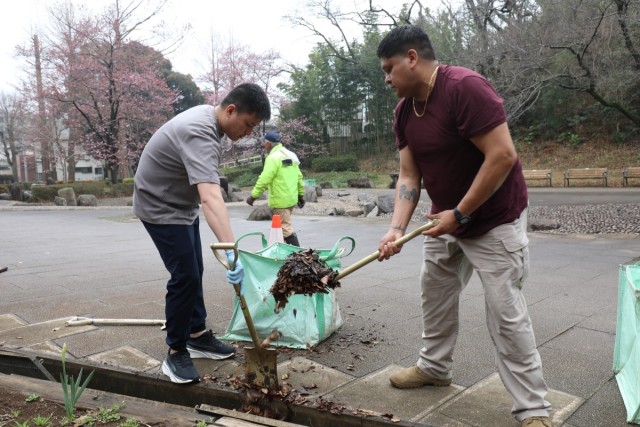 U.S. Soldiers, local park staff in Yokohama team up for joint cleanup effort