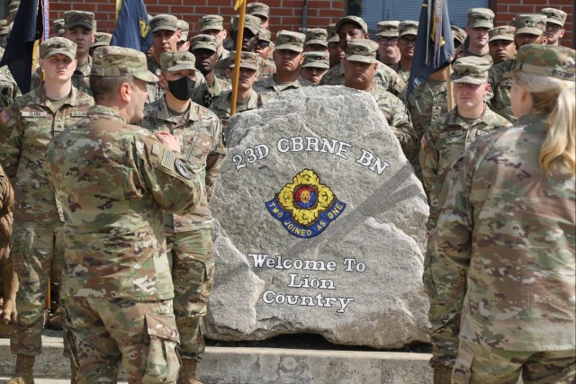 Brig. Gen. W Bochat (front right) and Command Sgt. Maj. Dave Silva (front left)