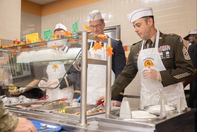 1 TSC leadership serves Fort Knox