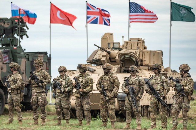 Soldiers with the 2nd Cavalry Regiment participate in a distinguished visitors event as part of Griffin Shock 23 in Poland on 19 May 2023.