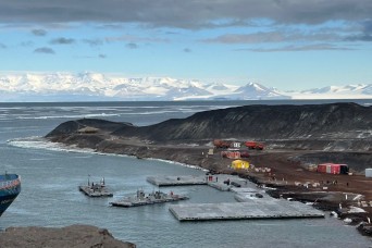 Operation Deep Freeze 2025: 331st Transportation Company Tackles Extreme Antarctic Conditions