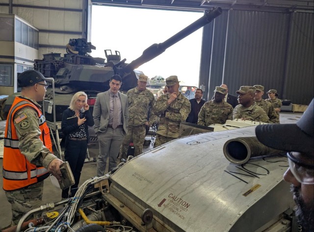 U.S. Army Europe and Africa deputy commanding general visits Coleman APS-2 worksite