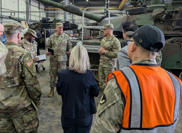 U.S. Army Europe and Africa deputy commanding general visits Coleman APS-2 worksite
