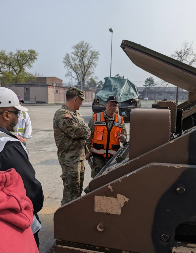 U.S. Army Europe and Africa deputy commanding general visits Coleman APS-2 worksite