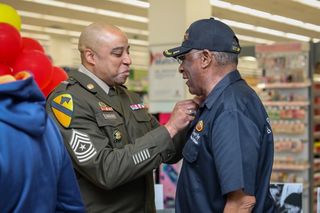 Fort Gregg-Adams AAFES hosts Vietnam War Pinning Ceremony