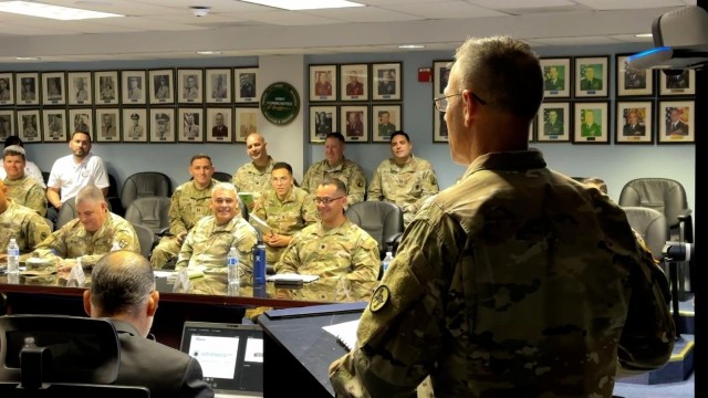 Maj. Gen. Wallace visits Fort Buchanan