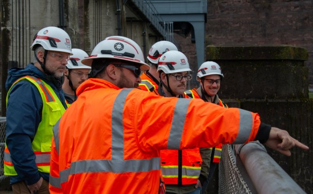 CAT 513 visits Bluestone Dam