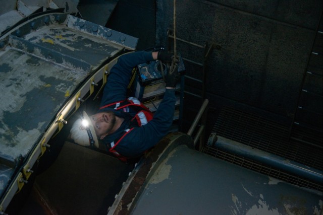 Tunnel Inspection at Summersville Dam