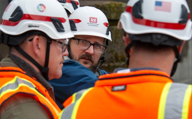 CAT 513 visits Bluestone Dam