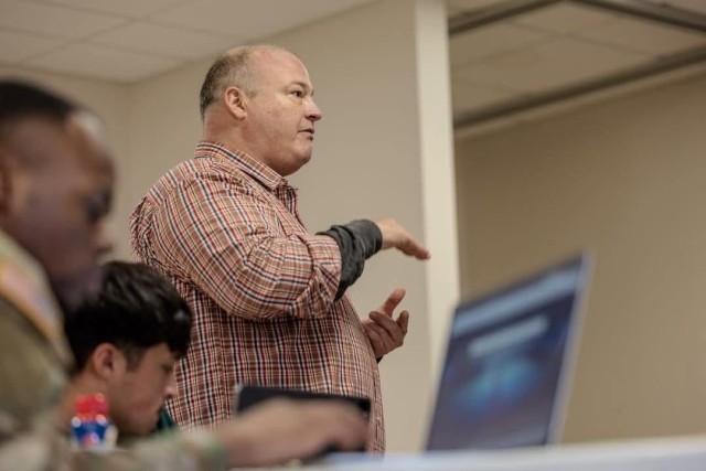 13th Armored Corps Sustainment Command Hosts Central Texas College Courses