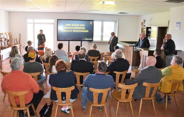 USAG Rheinland-Pfalz, German leaders explore mutually beneficial housing solutions