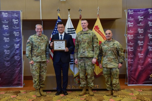 Korean National Volunteer of the Year